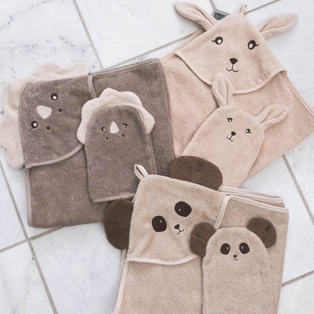That's Mine Michi vaskeklude 2-pak - Bunny and dino - 100% Organic cotton terry Buy Badetid||Vaskeklude||Bolig & udstyr||Udsalg||Alle||Favoritter||Gaver under 200 kr.||alt minus sløjfe||NOOS||Badetid - udsalg||Påskebundle||Summer Bundle||August bundle||mette-sale||Dinosaurtøj & kostumer here.
