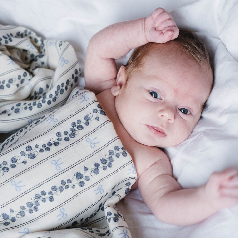 Jana muslin swaddle - Bell flower