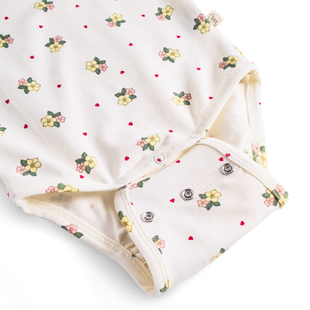 That's Mine Ellis bodystocking - Sweetheart Petals - 48% Organic cotton / 47% Modal / 5% Elastane Buy Bodystockings||Undertøj||personale||Basics here.