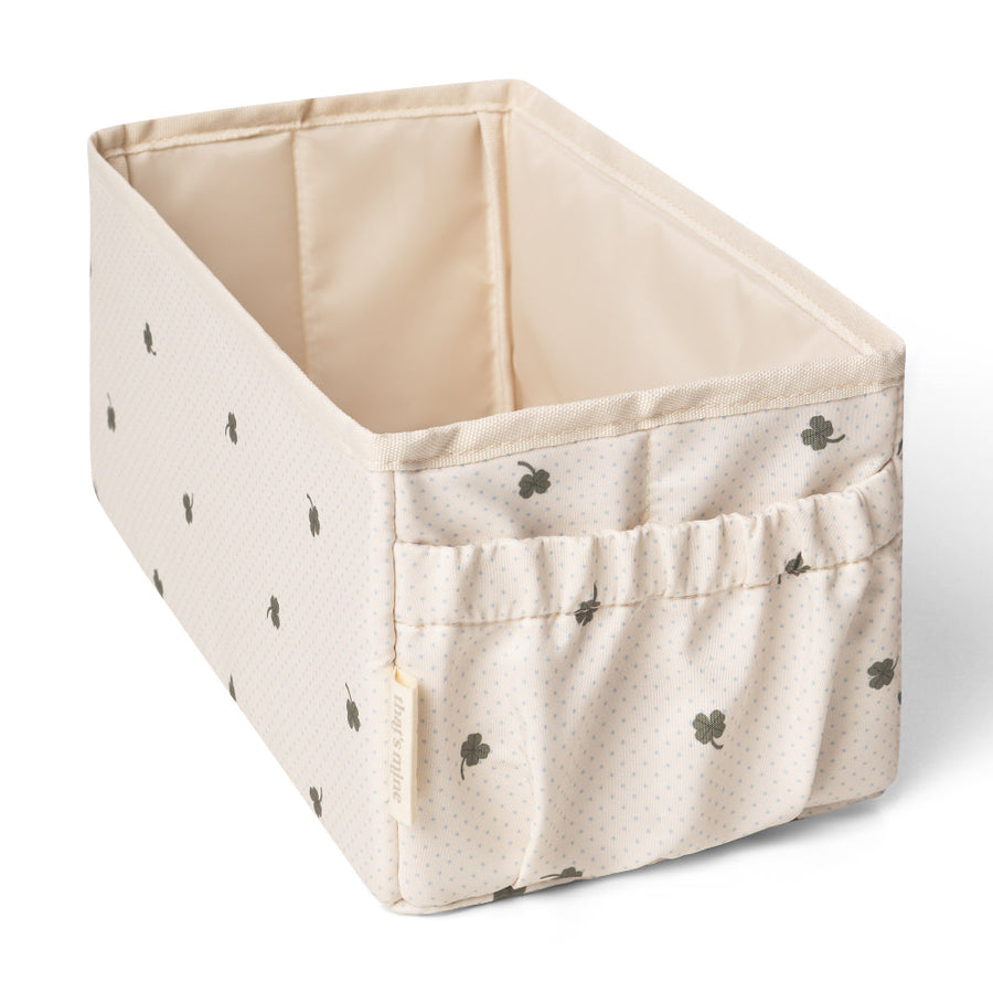 That's Mine Lucy pusleopbevaringskasse - Specks of luck - 100% recycled polyester Buy Amning & pusletid||Pusle||personale||Pusleopbevaringskasser here.