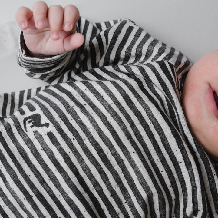 Aksel t-shirt - Mono dino stripe