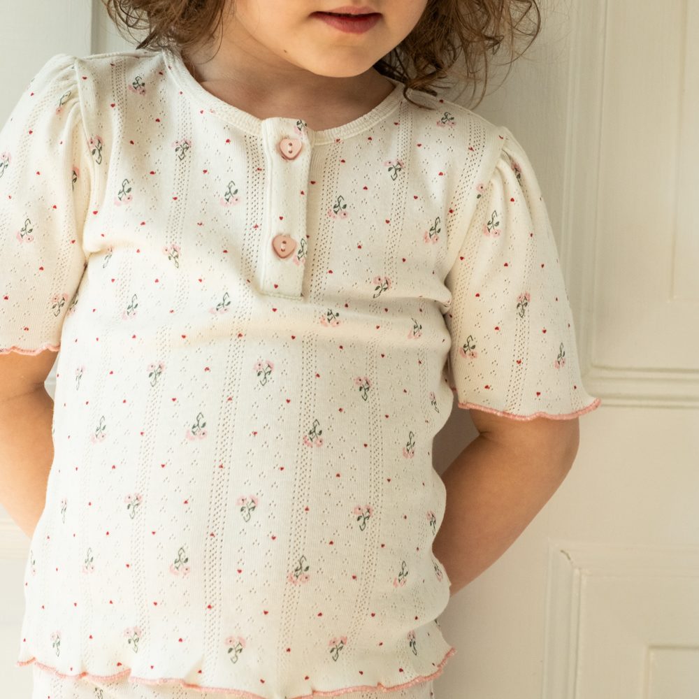 That's Mine Ginny t-shirt - Blooming love - 100% Organic cotton Buy T-shirts||Overdele||personale||Jersey here.